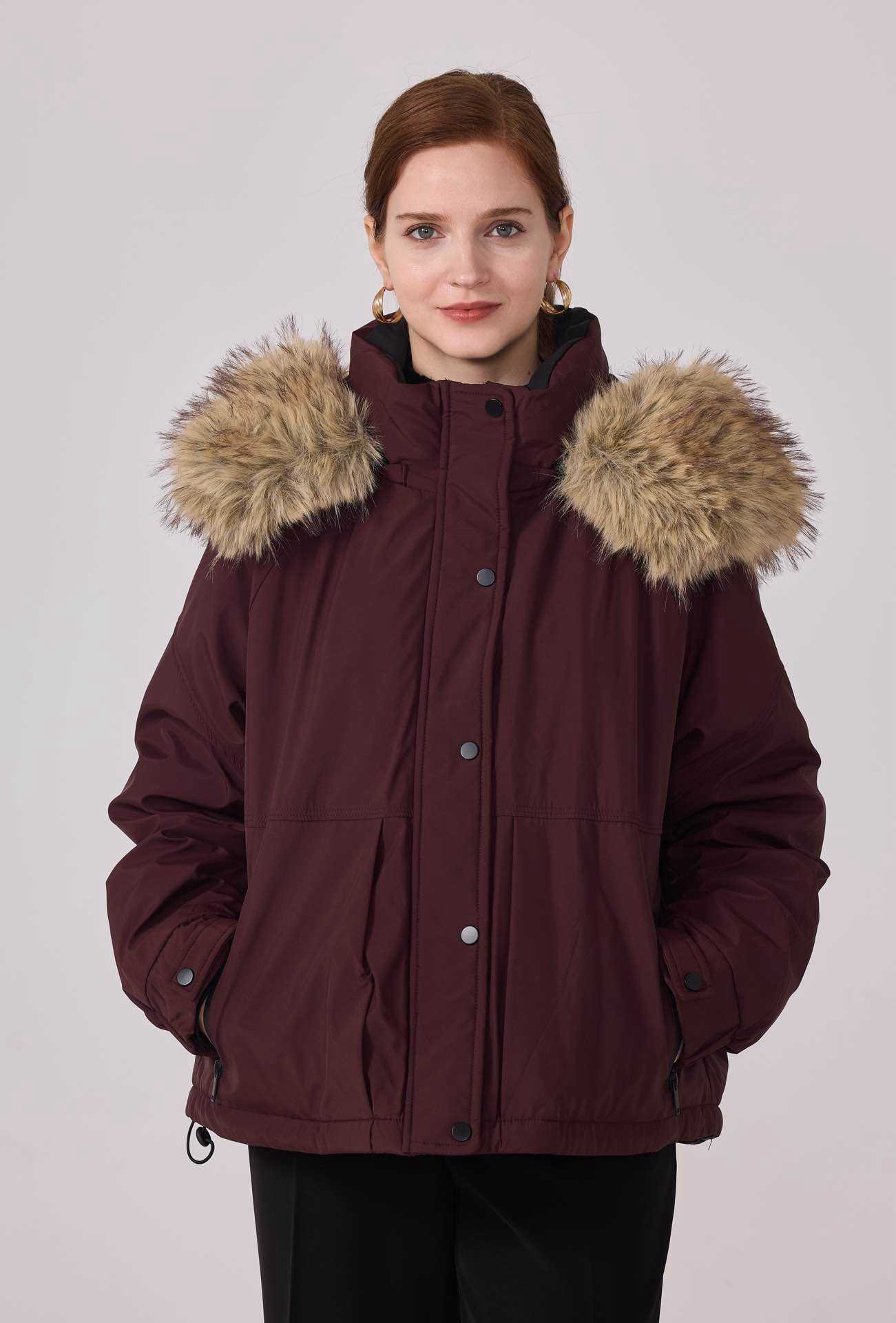 Parka courte oversize à capuche fourrure – Image 4